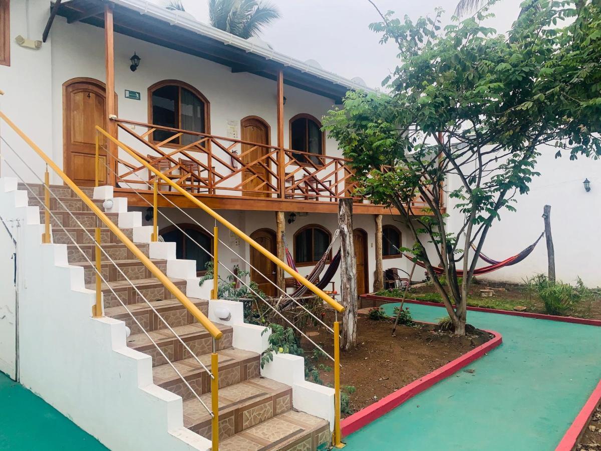 Hostal White House Galapagos Puerto Ayora  Luaran gambar