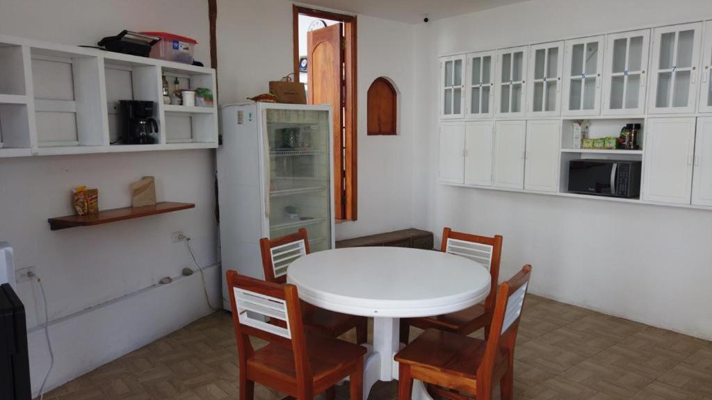 Hostal White House Galapagos Puerto Ayora  Luaran gambar