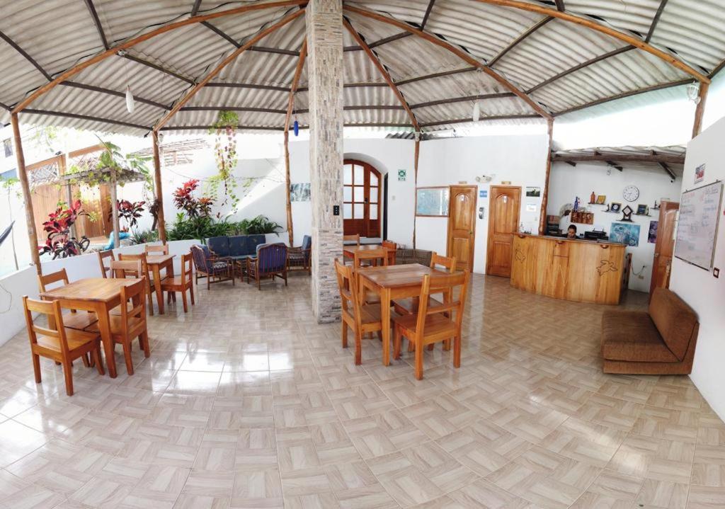 Hostal White House Galapagos Puerto Ayora  Luaran gambar
