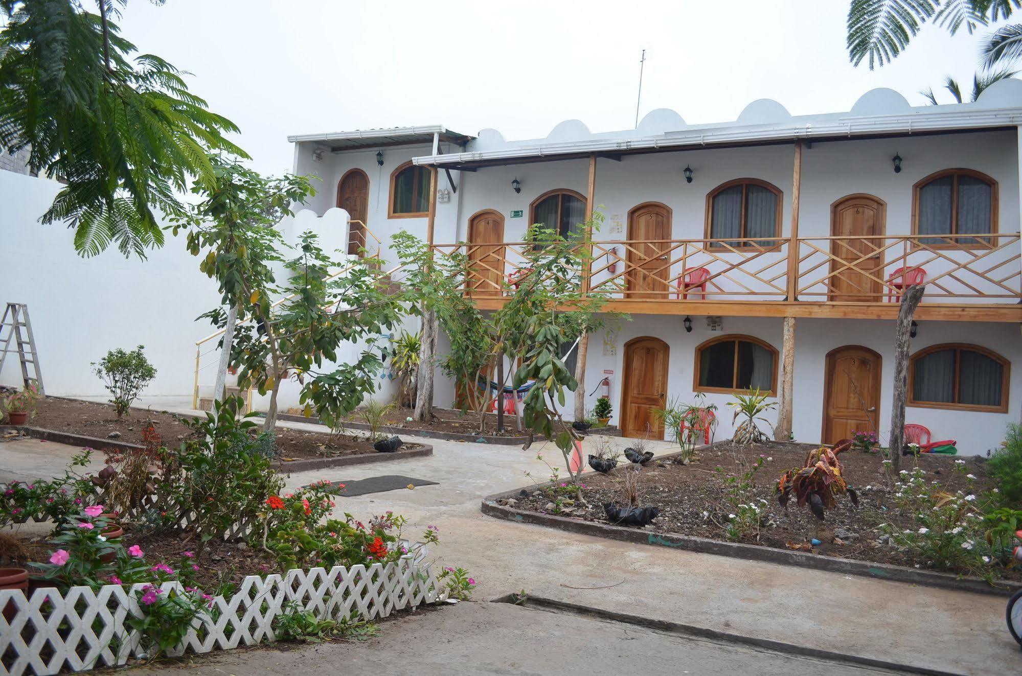 Hostal White House Galapagos Puerto Ayora  Luaran gambar
