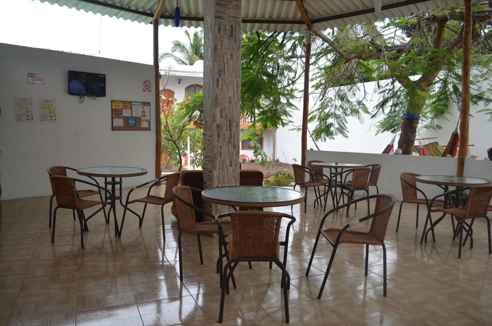 Hostal White House Galapagos Puerto Ayora  Luaran gambar