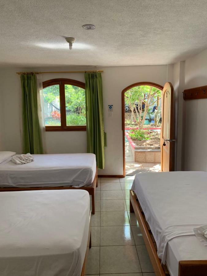 Hostal White House Galapagos Puerto Ayora  Luaran gambar