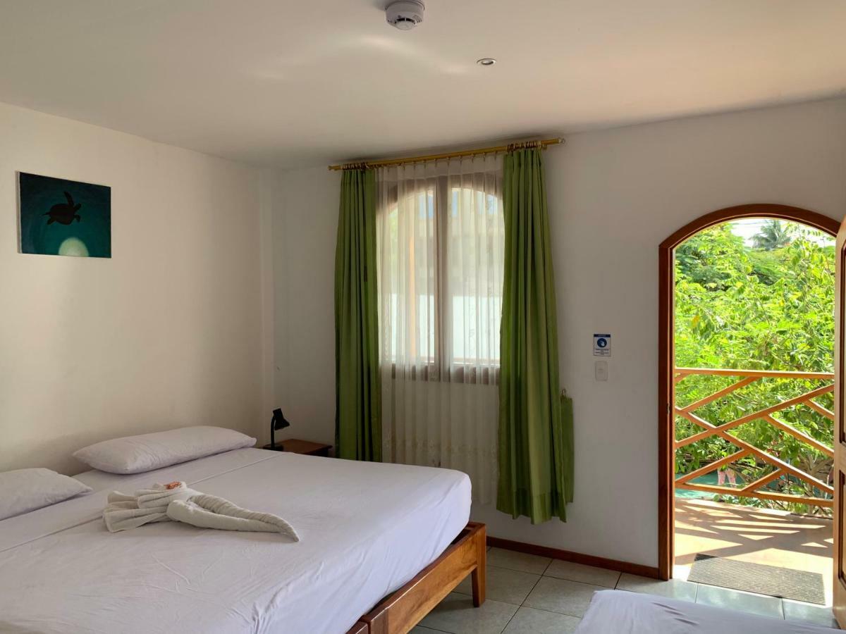 Hostal White House Galapagos Puerto Ayora  Luaran gambar